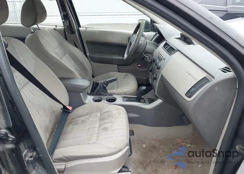 2008 Ford Focus Se/Ses z USA, uszkodzony, nr VIN 1FAHP35N68W159799